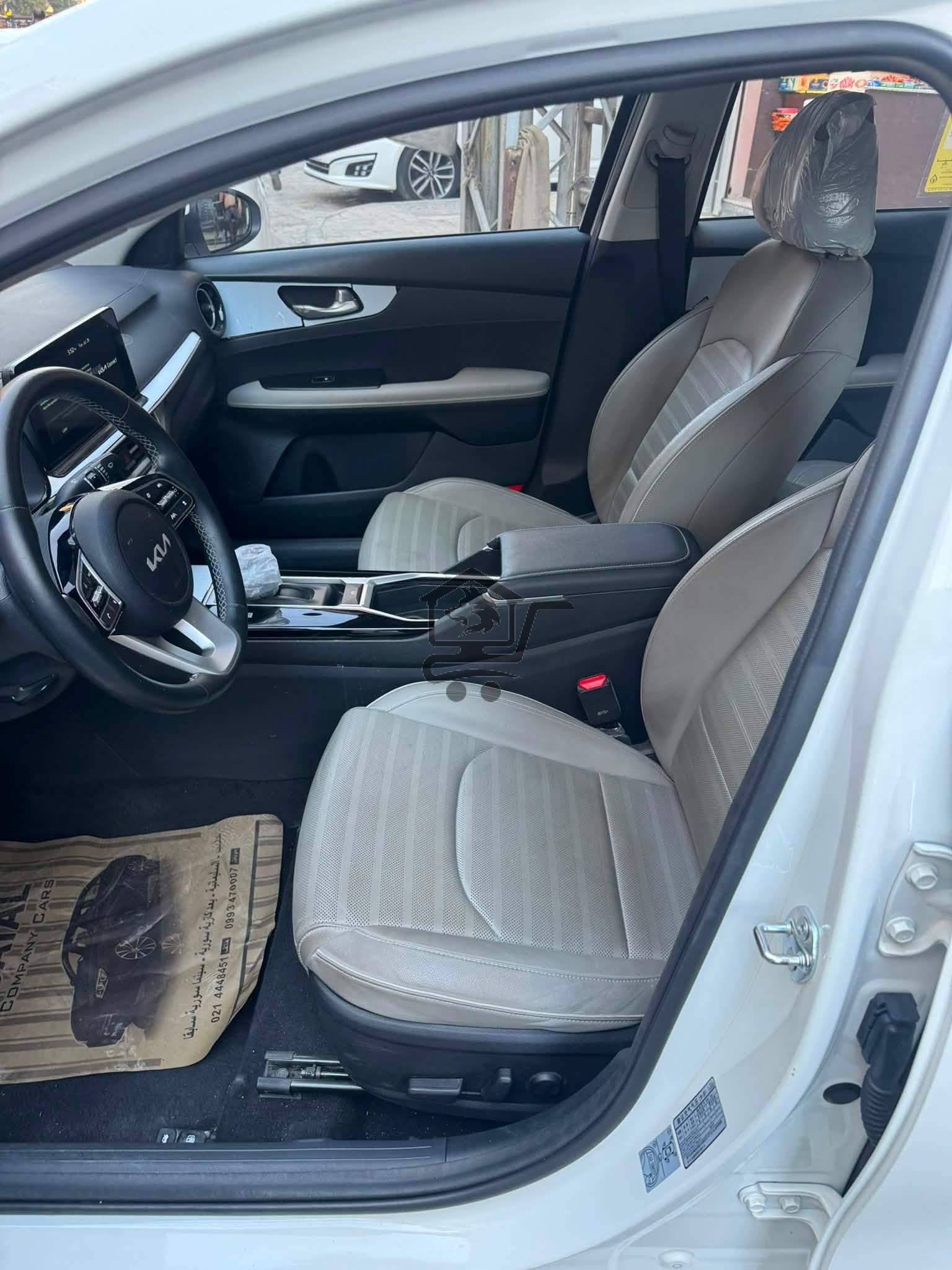 Kia k3 2024 - الصورة 5