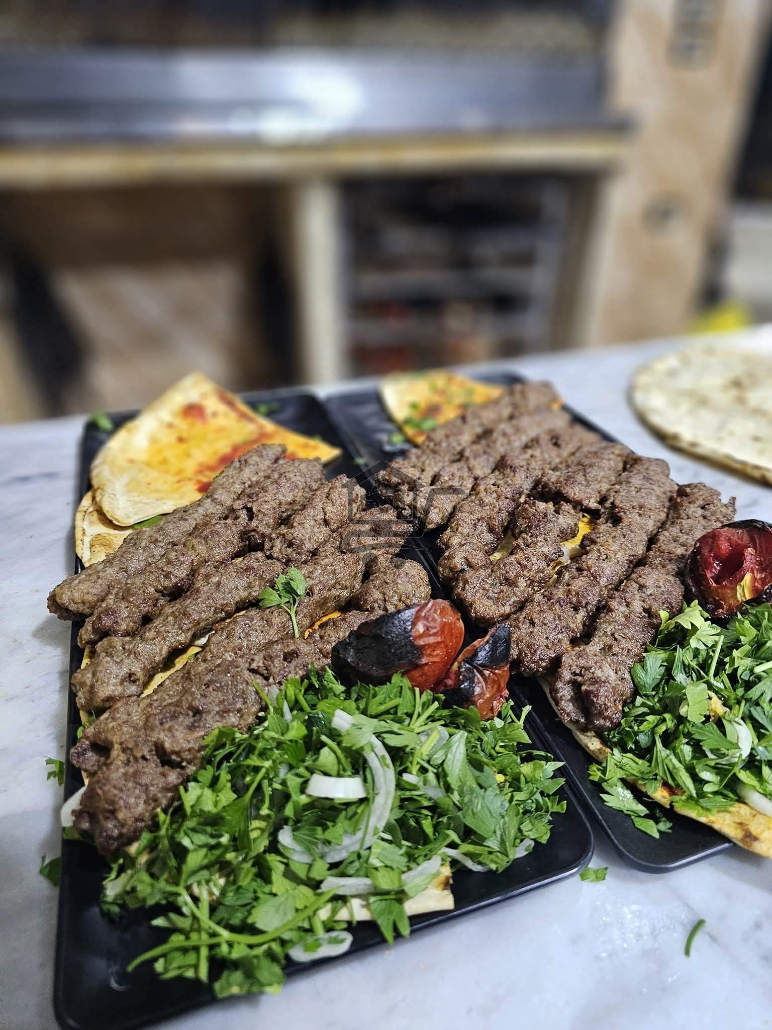 مطعم البيت الذهبي - الصورة 3