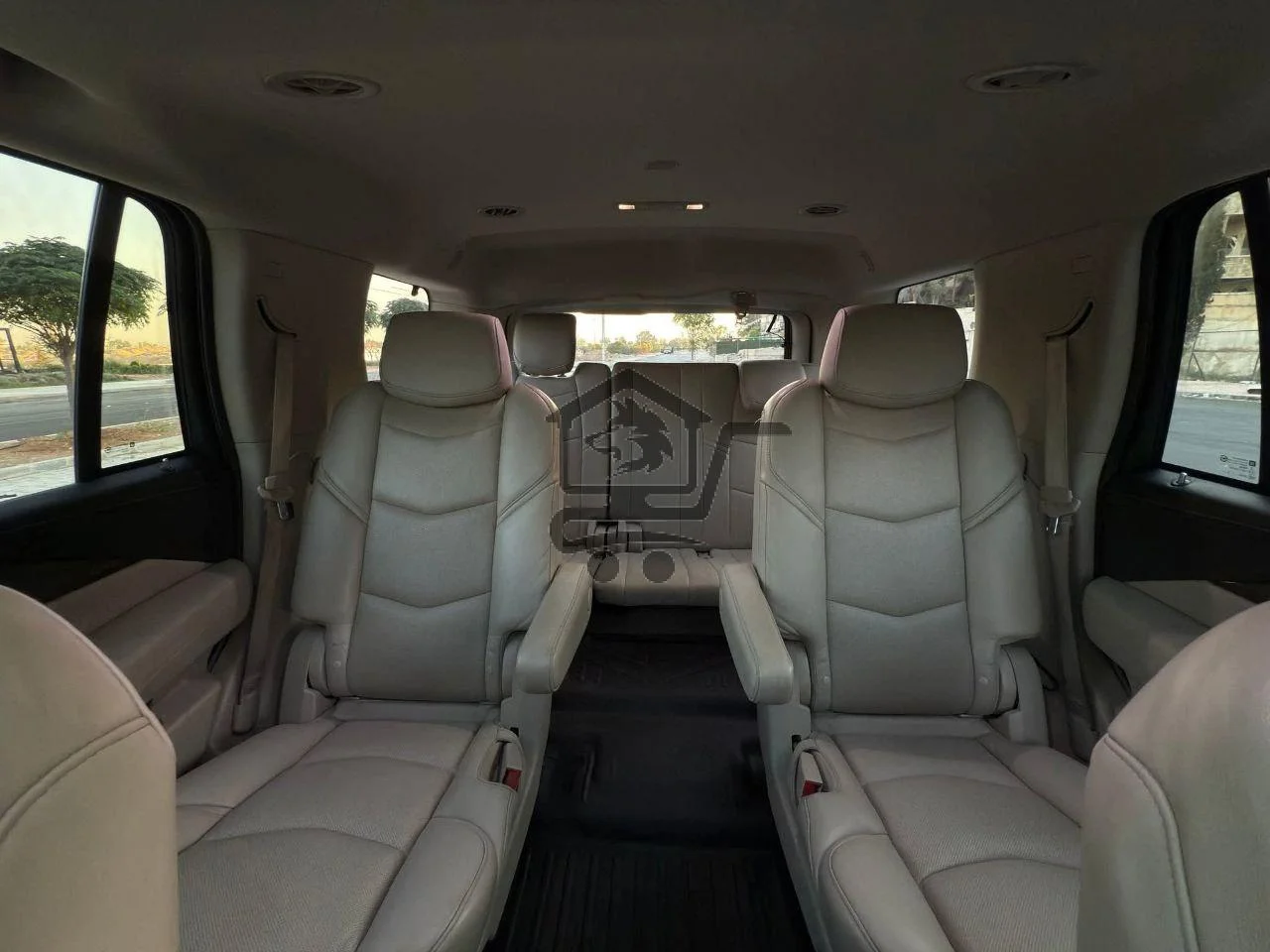 Cadillac Escalade Platinum - الصورة 10
