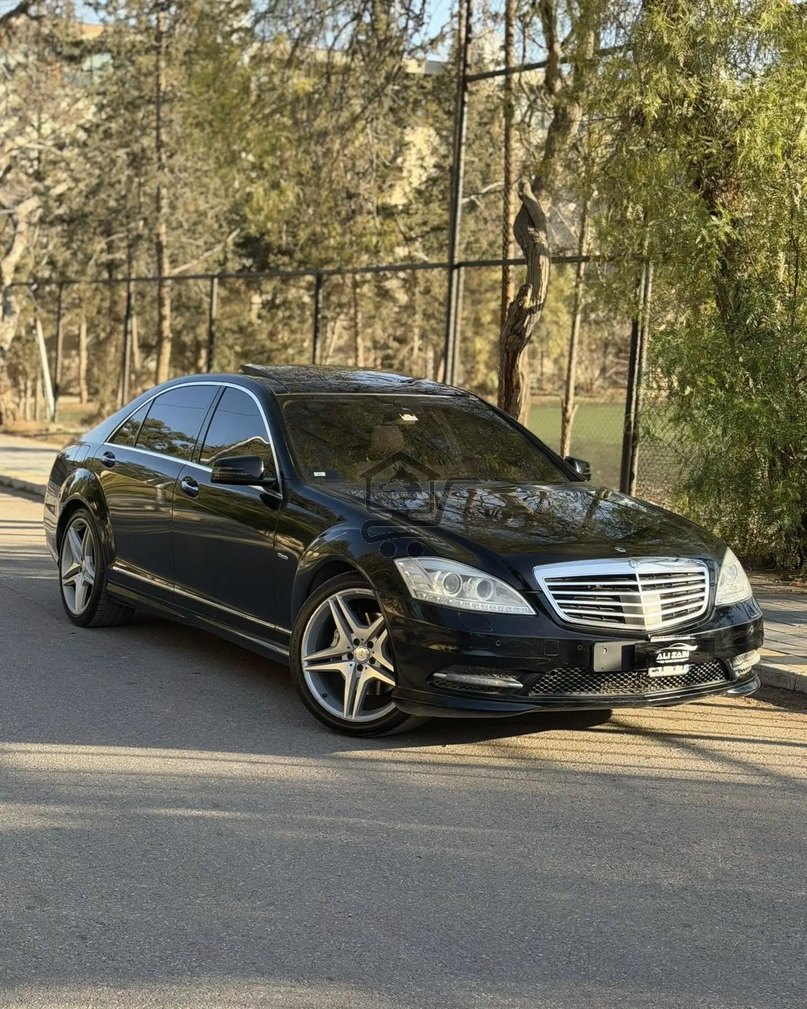 Mercedes-Benz S350 - الصورة 3