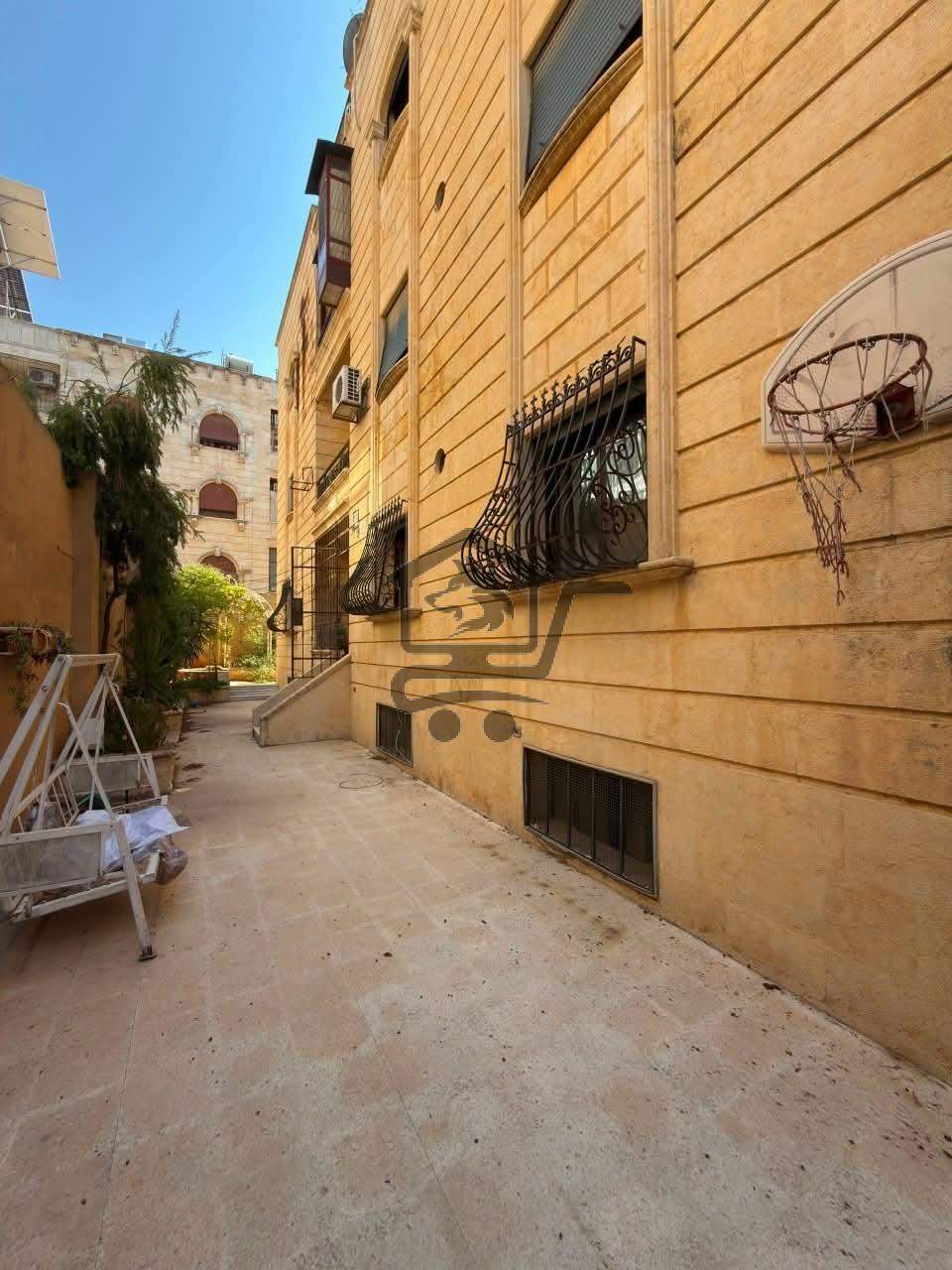 منزل فاخر - الصورة 2