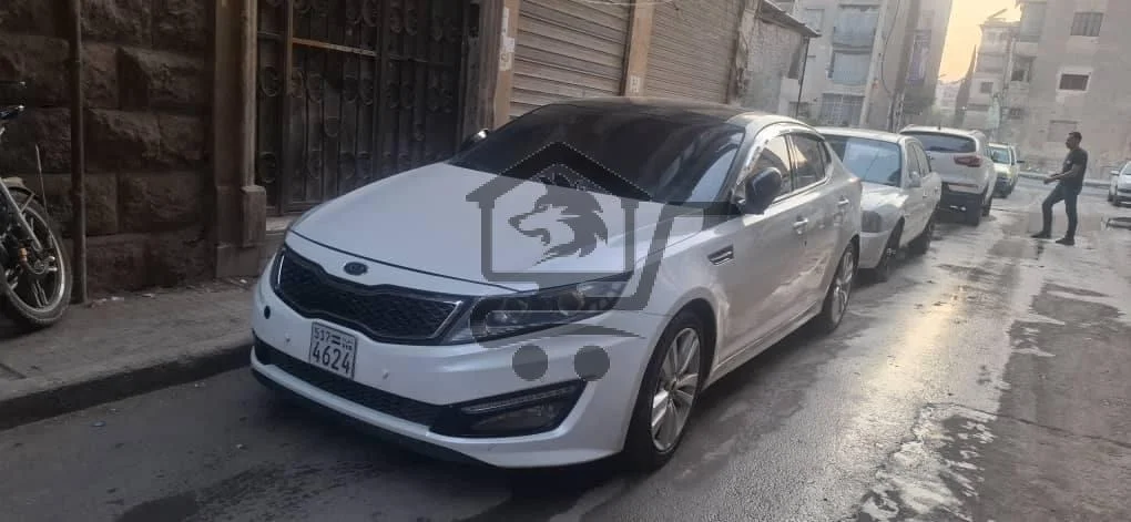 كيا اوبتما - الصورة 1