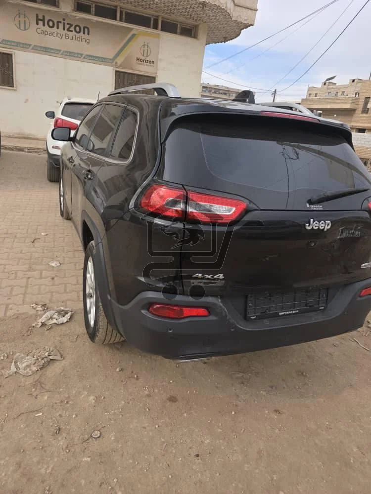 جيب شيروكي 2015 - الصورة 5