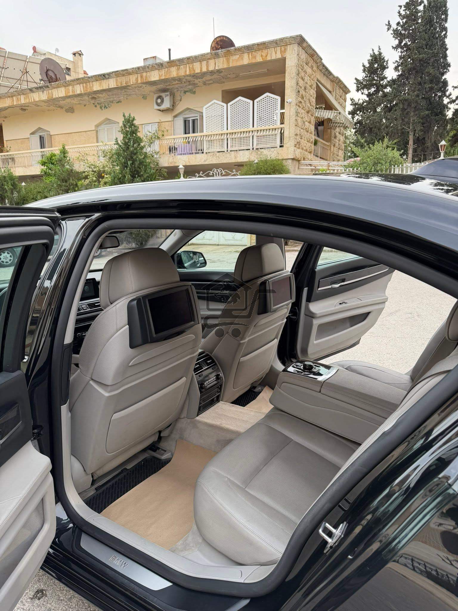 BMW 730Li 2014 - الصورة 9