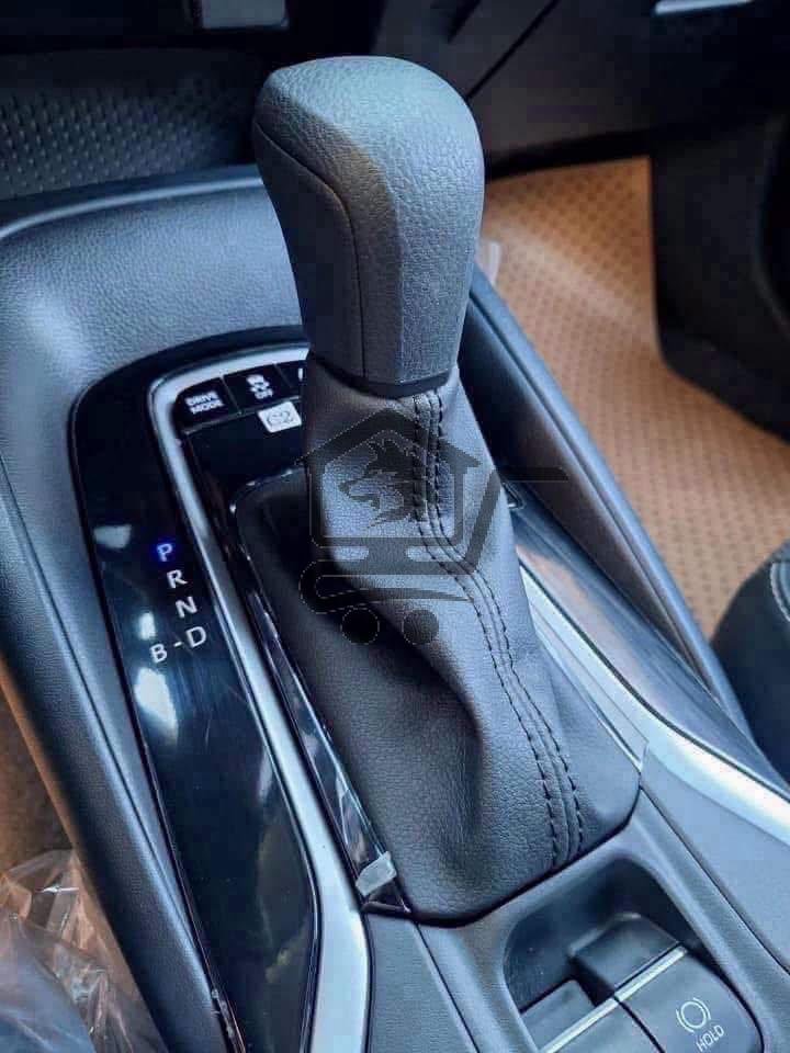 Toyota Corolla Hybrid - الصورة 9