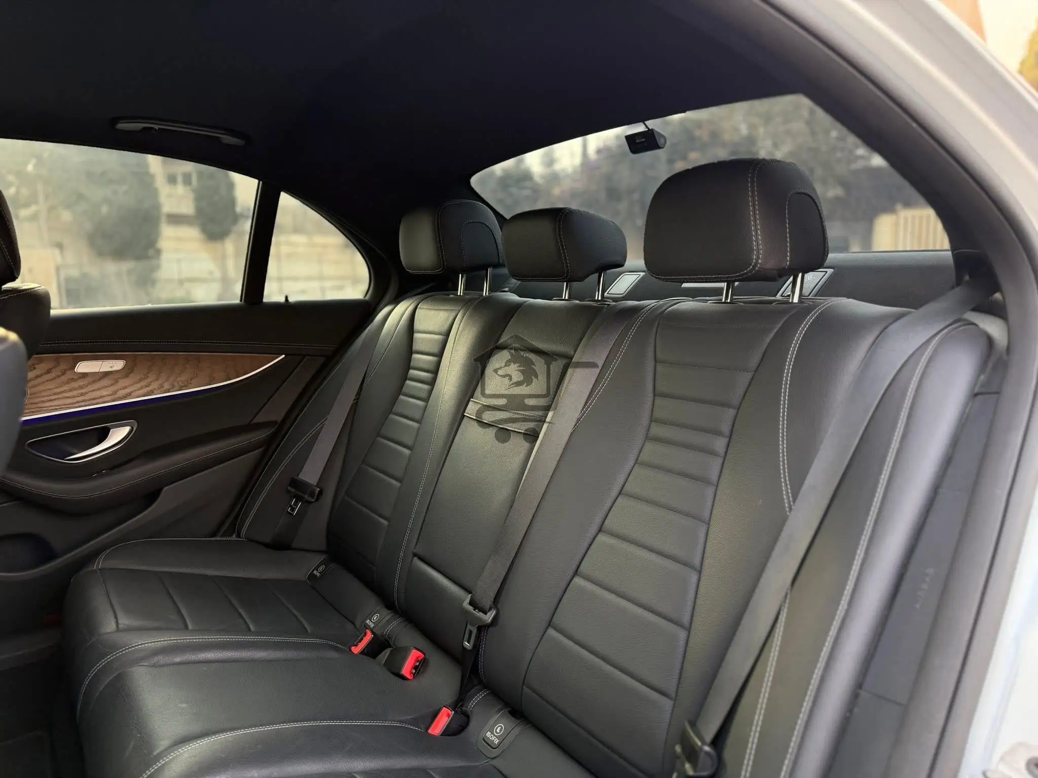 Mercedes - الصورة 6