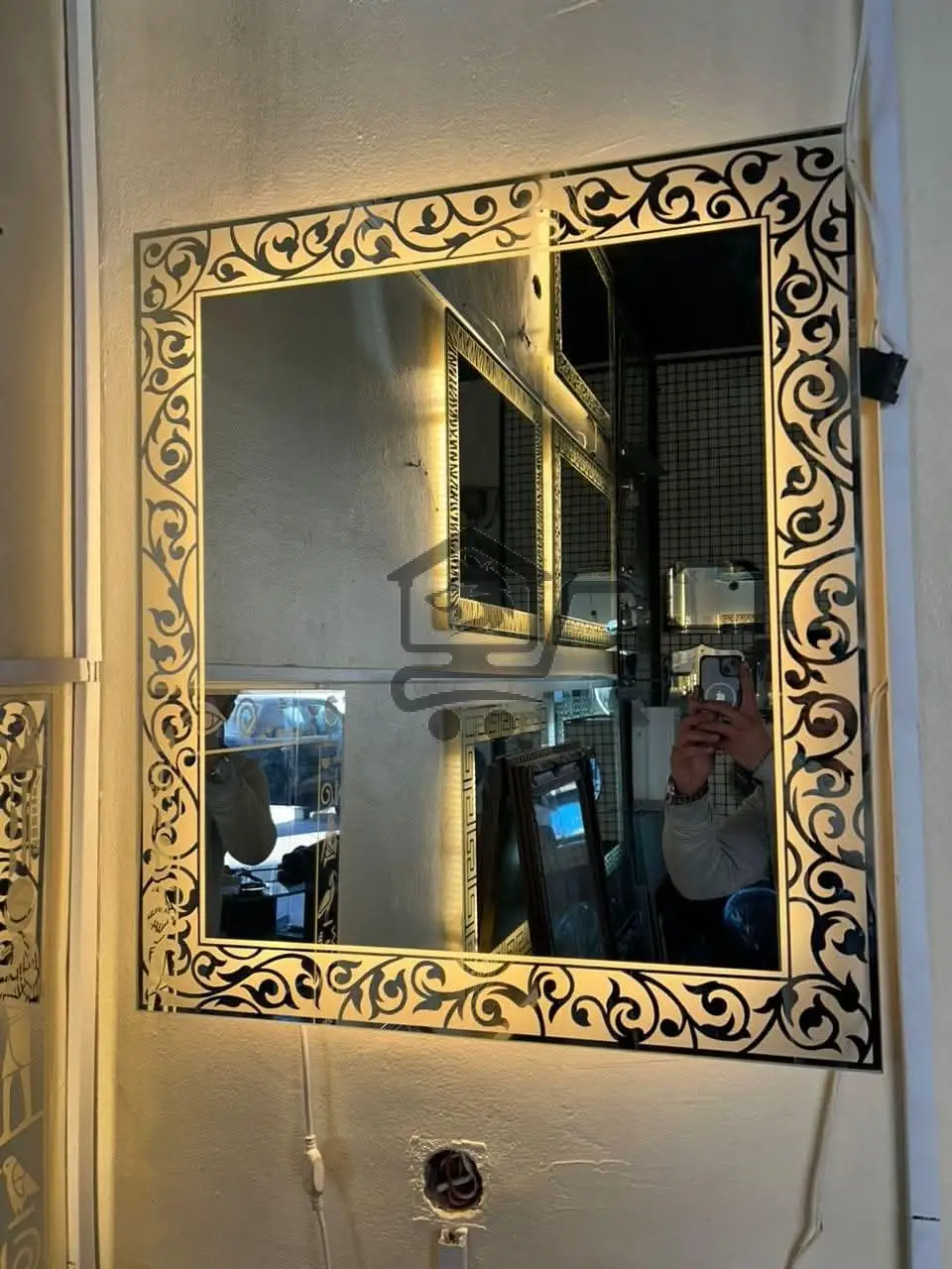 مرايا مضيئة - الصورة 9