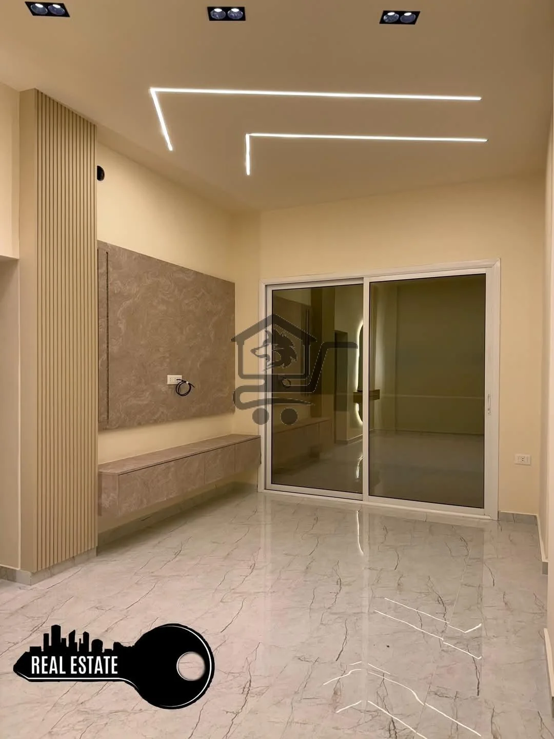 منزل عائلي بإطلالة بانورامية في منطقة - الصورة 3