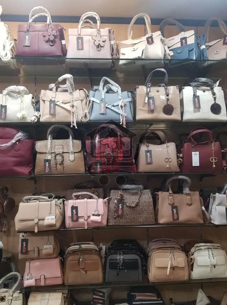 حقائب أكرم - الصورة 5