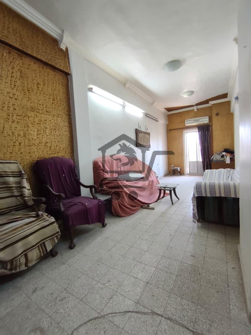 شقة سكنية بسعر ممتاز - الصورة 1