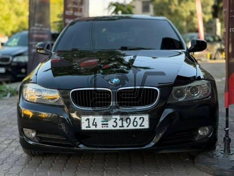 BMW 320i 2011 - الصورة 3