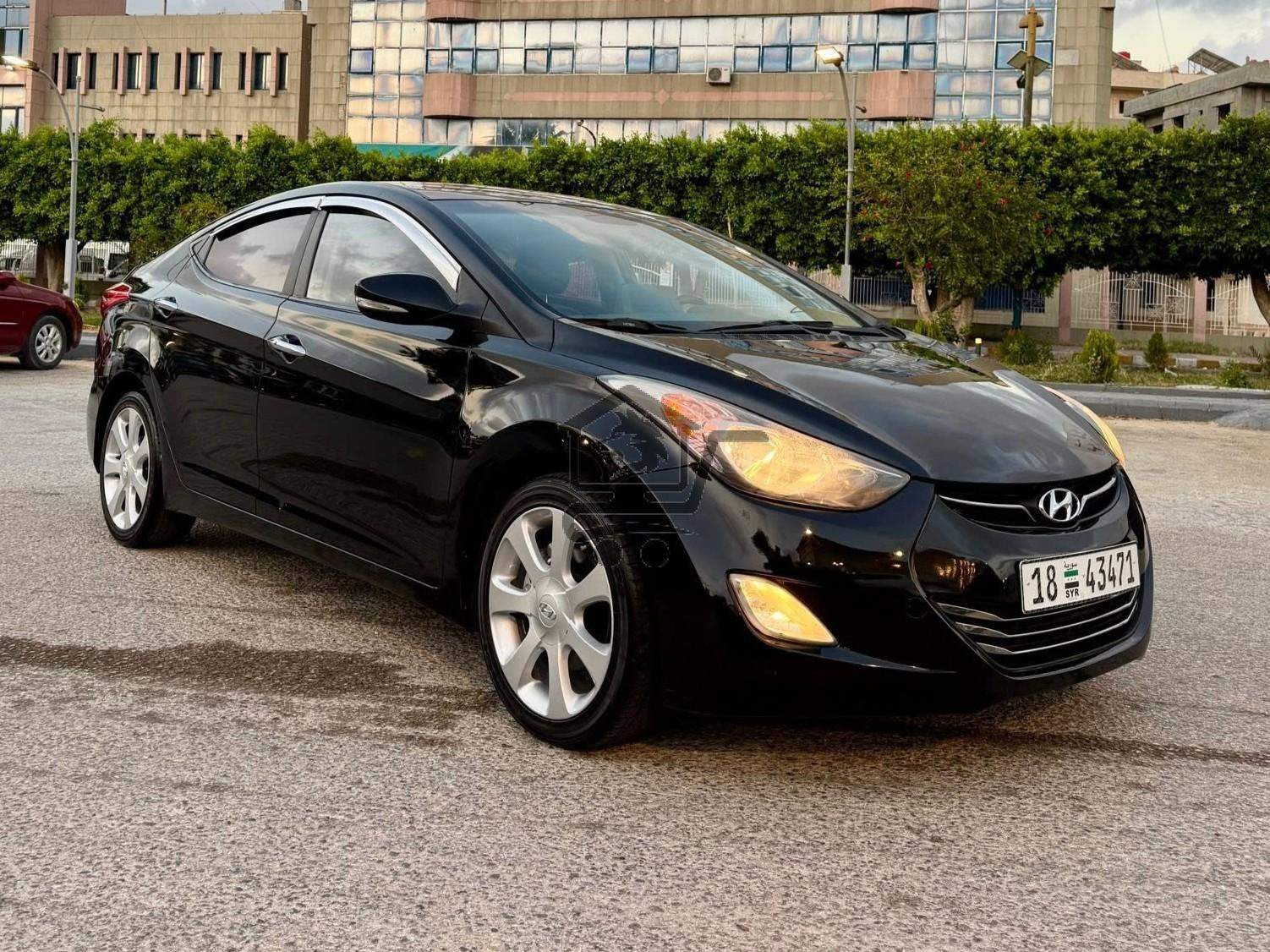 Hyundai Avante 2011 - الصورة 3