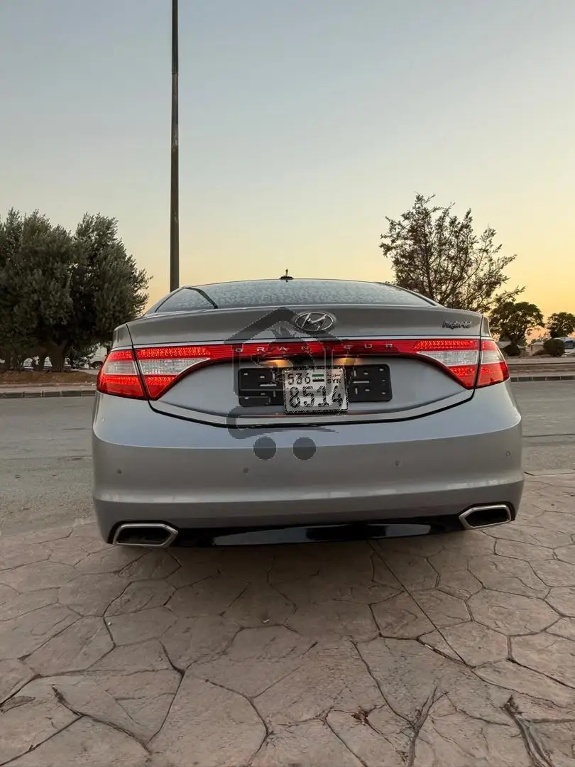 هيونداي جرانديور ازيرا 2017 GRANDEUR - الصورة 4
