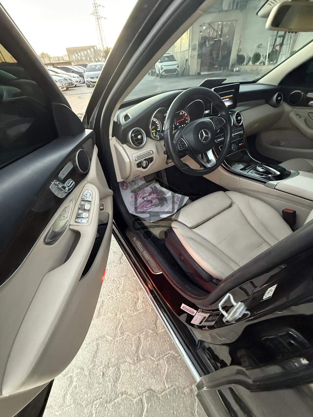 Mercedes C300 2015 4matic - الصورة 7