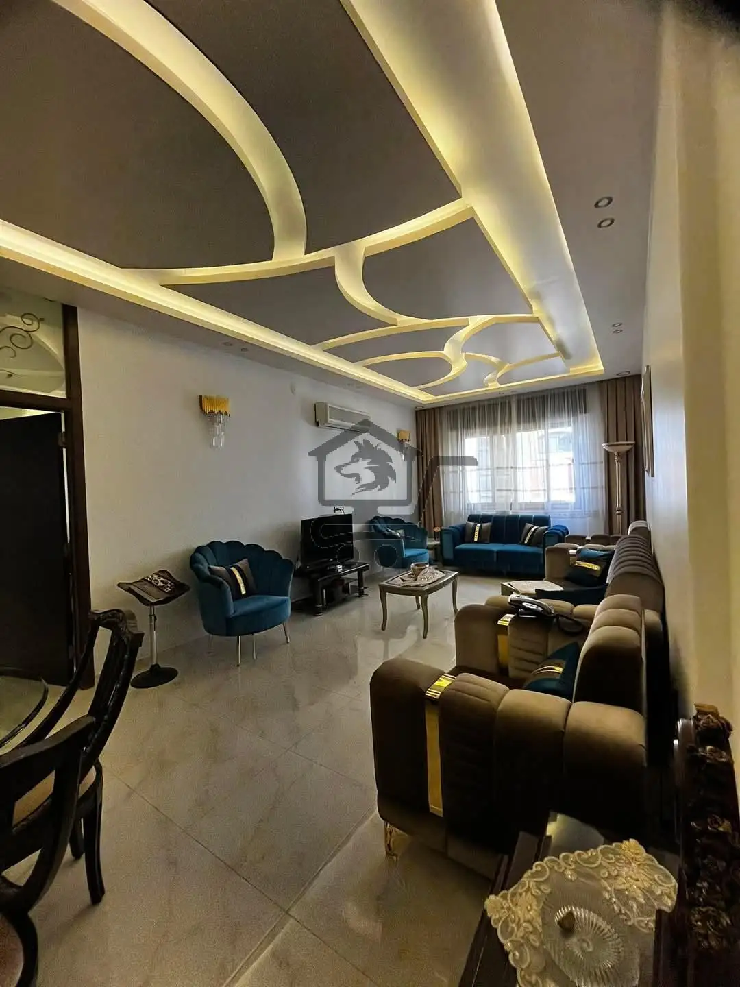 منزل فاخر بموقع خدمي وراقي