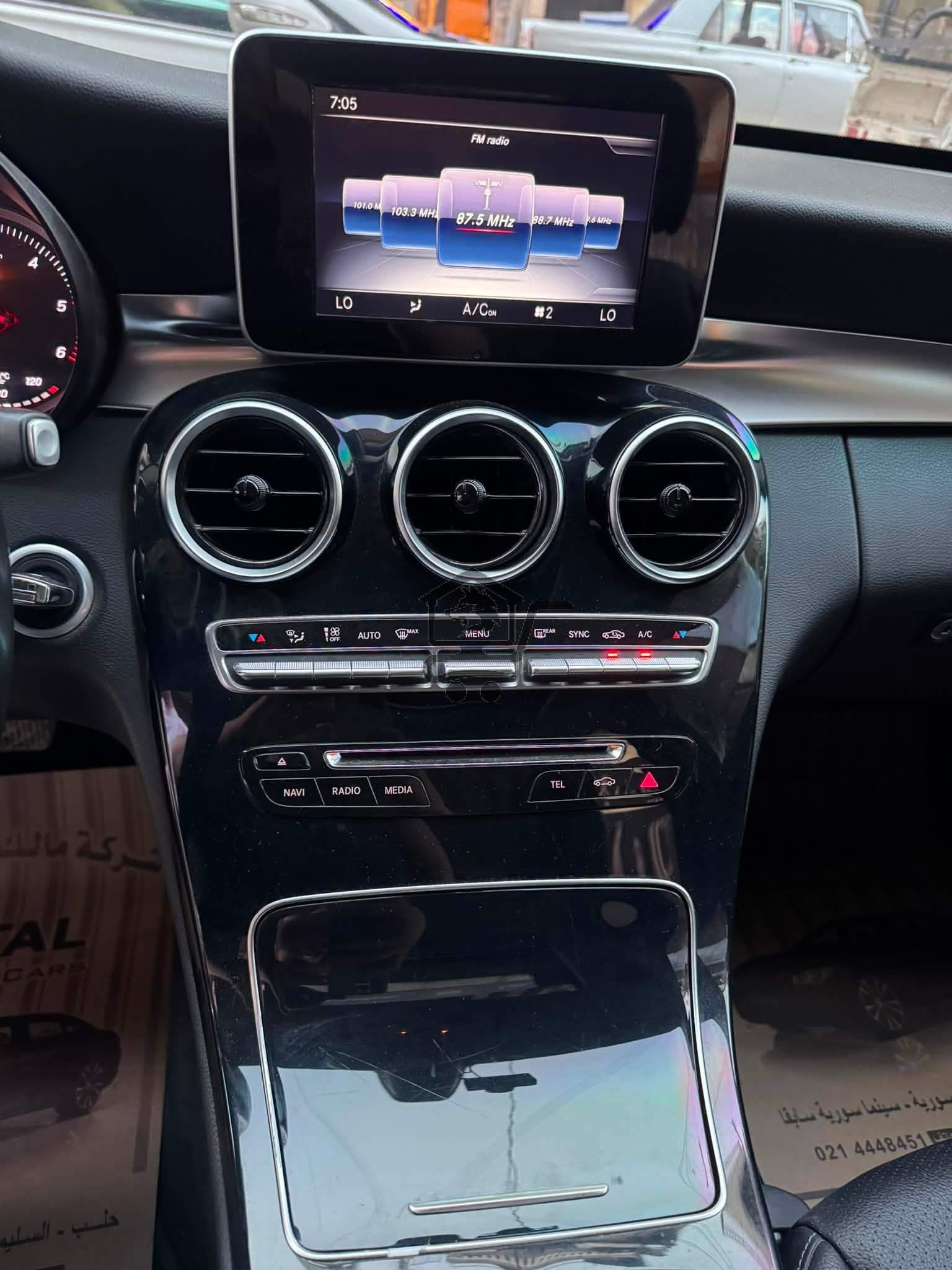 Mercedes-Benz C200 2016 - الصورة 8