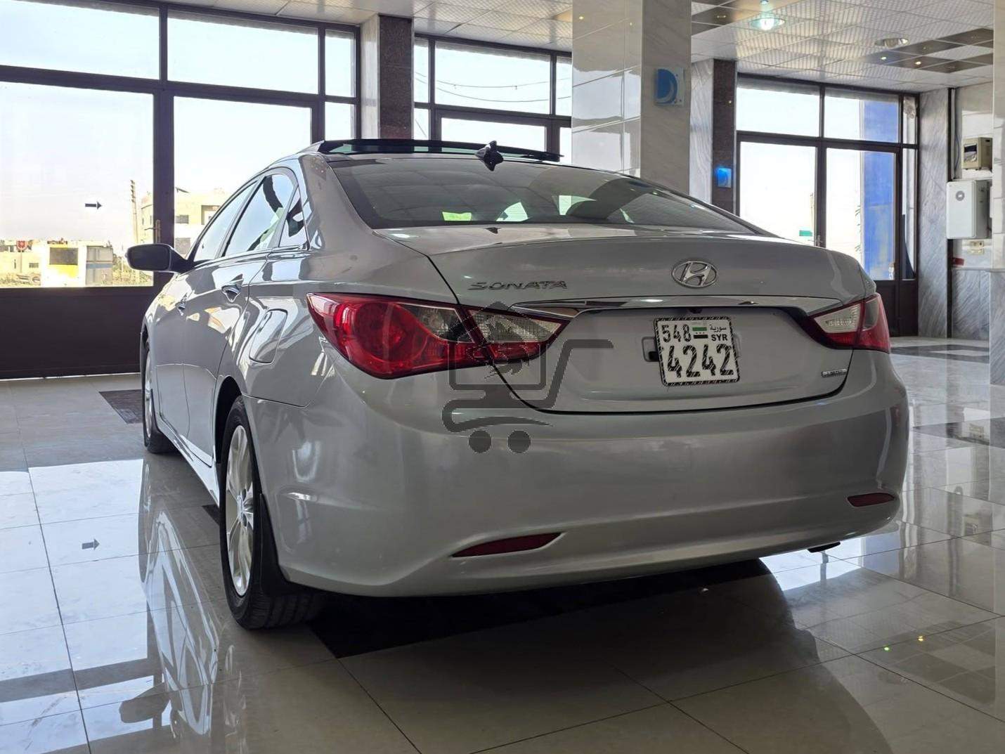 Hyundai Sonata 2012 - الصورة 4