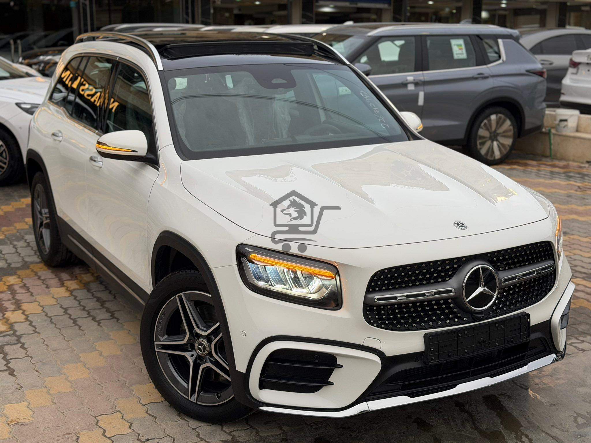 Mercedes-Benz GLB 250 - الصورة 3