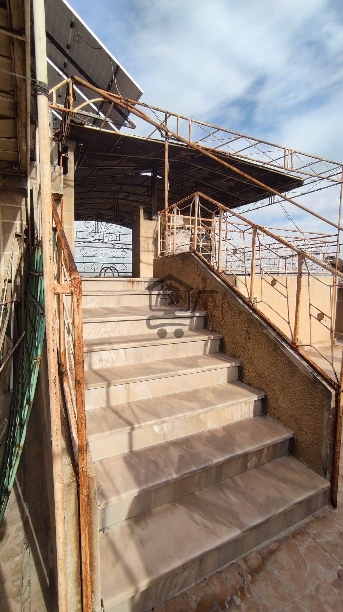 بيت في المحافظة - الصورة 1