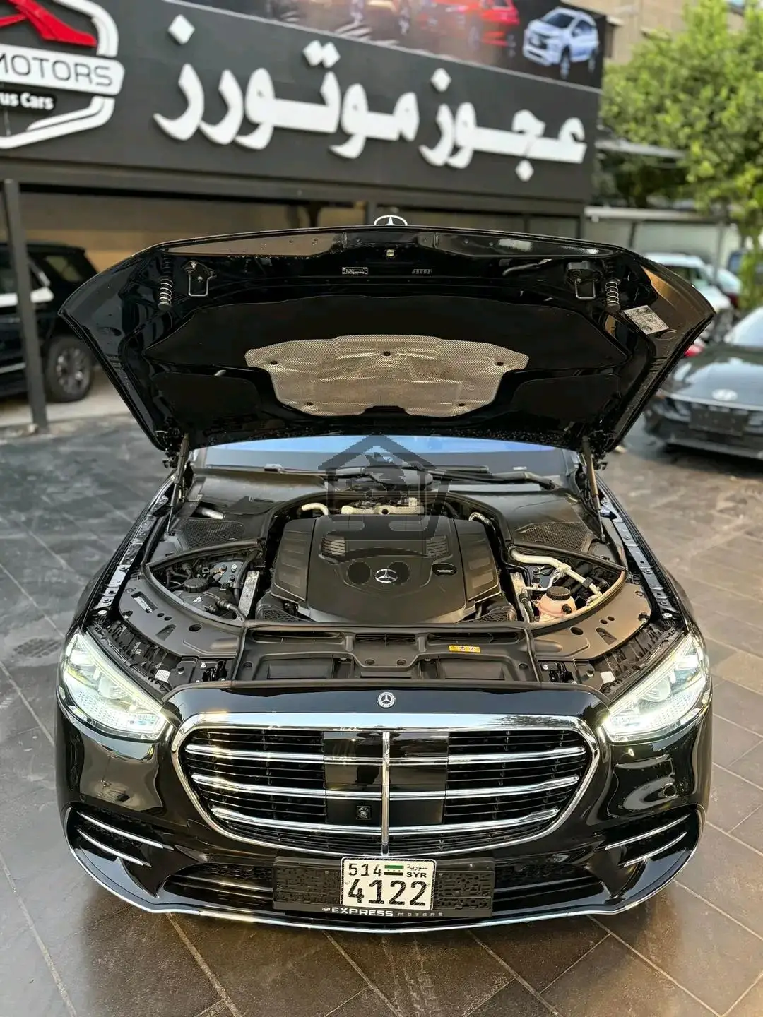 Mercedes Benz - الصورة 5