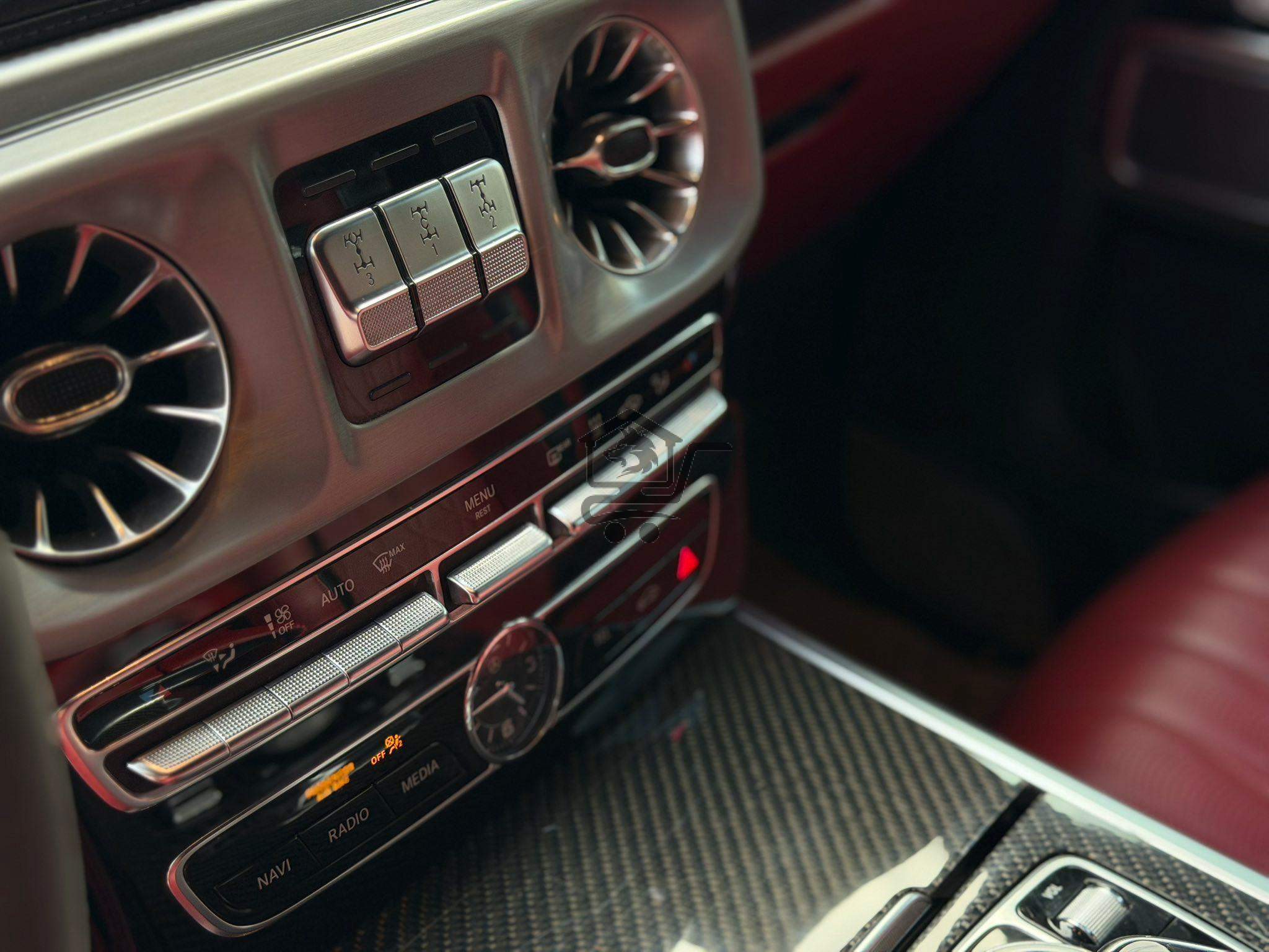 Mercedes-Benz G-Class - الصورة 9