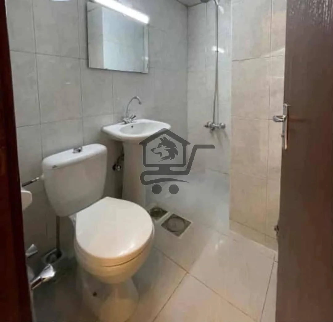 منزل هادئ وقريب من الاسواق والمدارس - الصورة 4