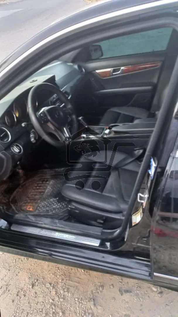مرسيدس C300 للبيع - الصورة 4