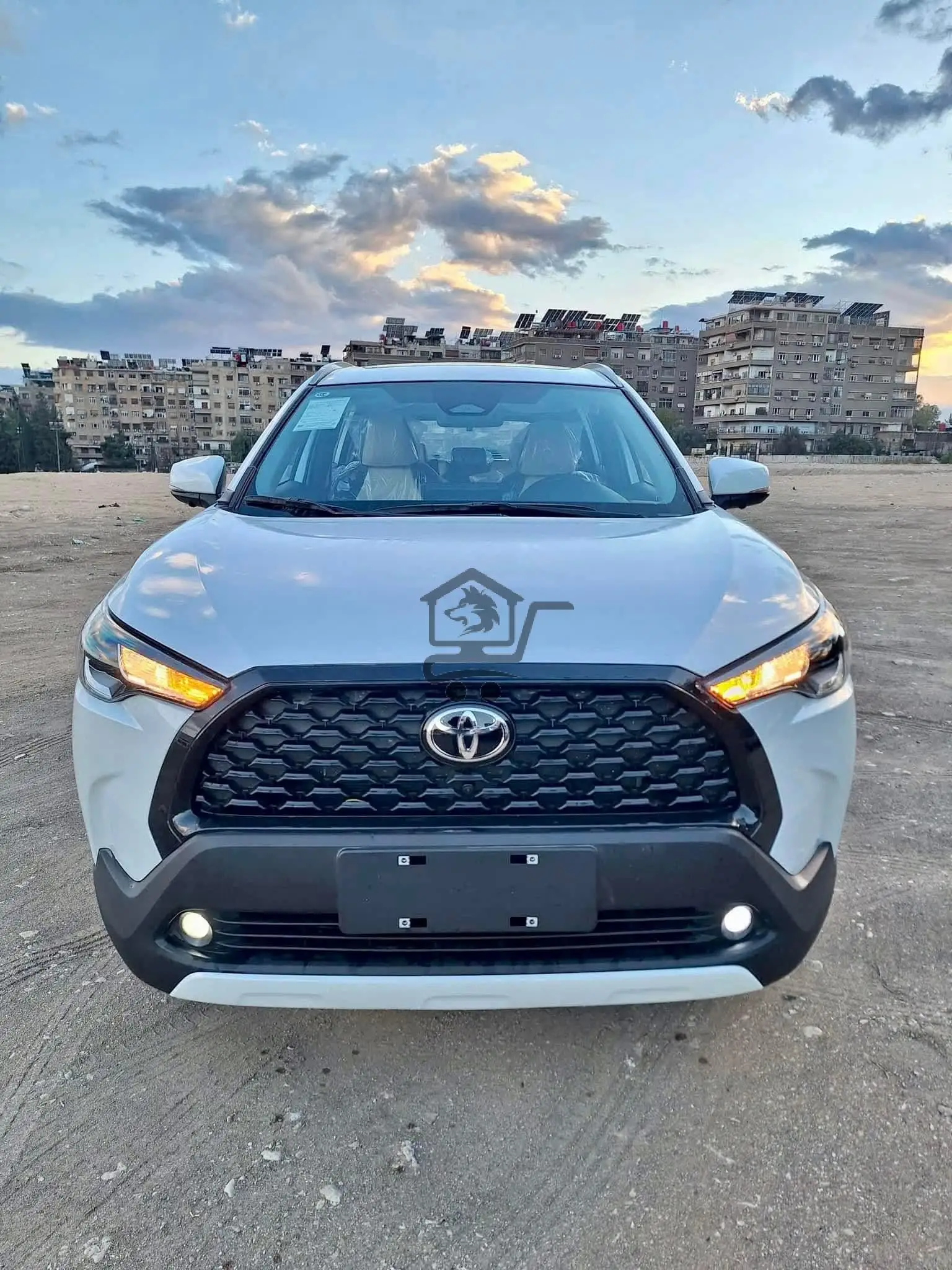 تويوتا كروس كورولا 2025 - الصورة 1