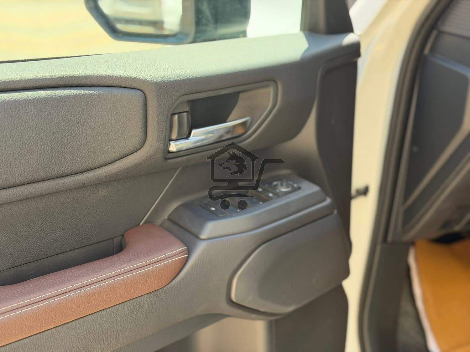 Toyota Land Cruiser Prado - الصورة 9