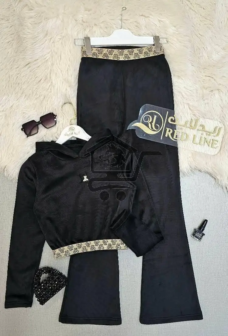 بيجامة مخمل من ريد لاين - الصورة 3