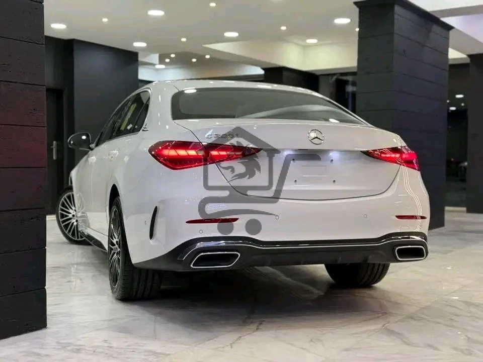 Mercedes C200 L - الصورة 2