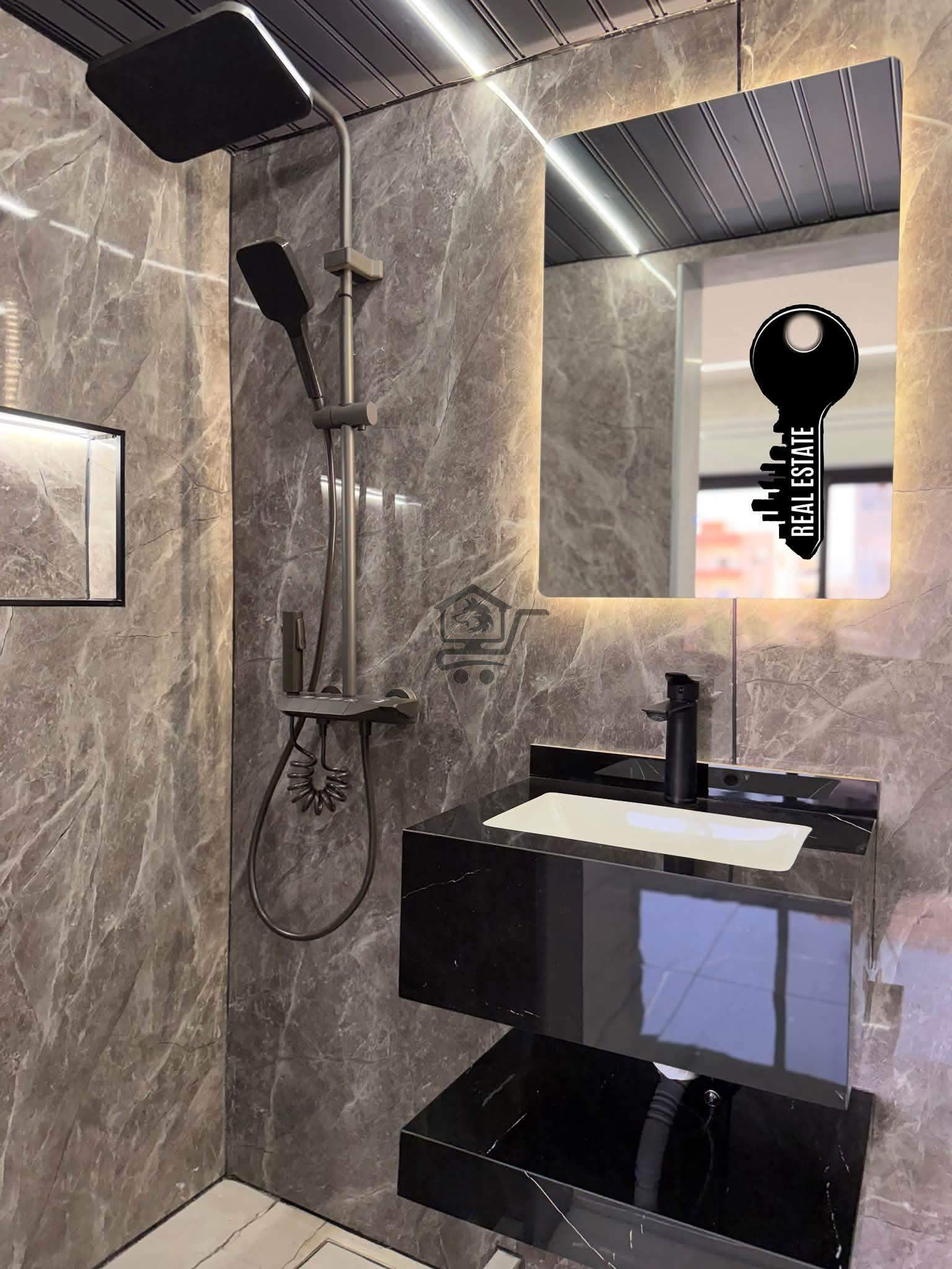 منزل فاخر للبيع - الصورة 3