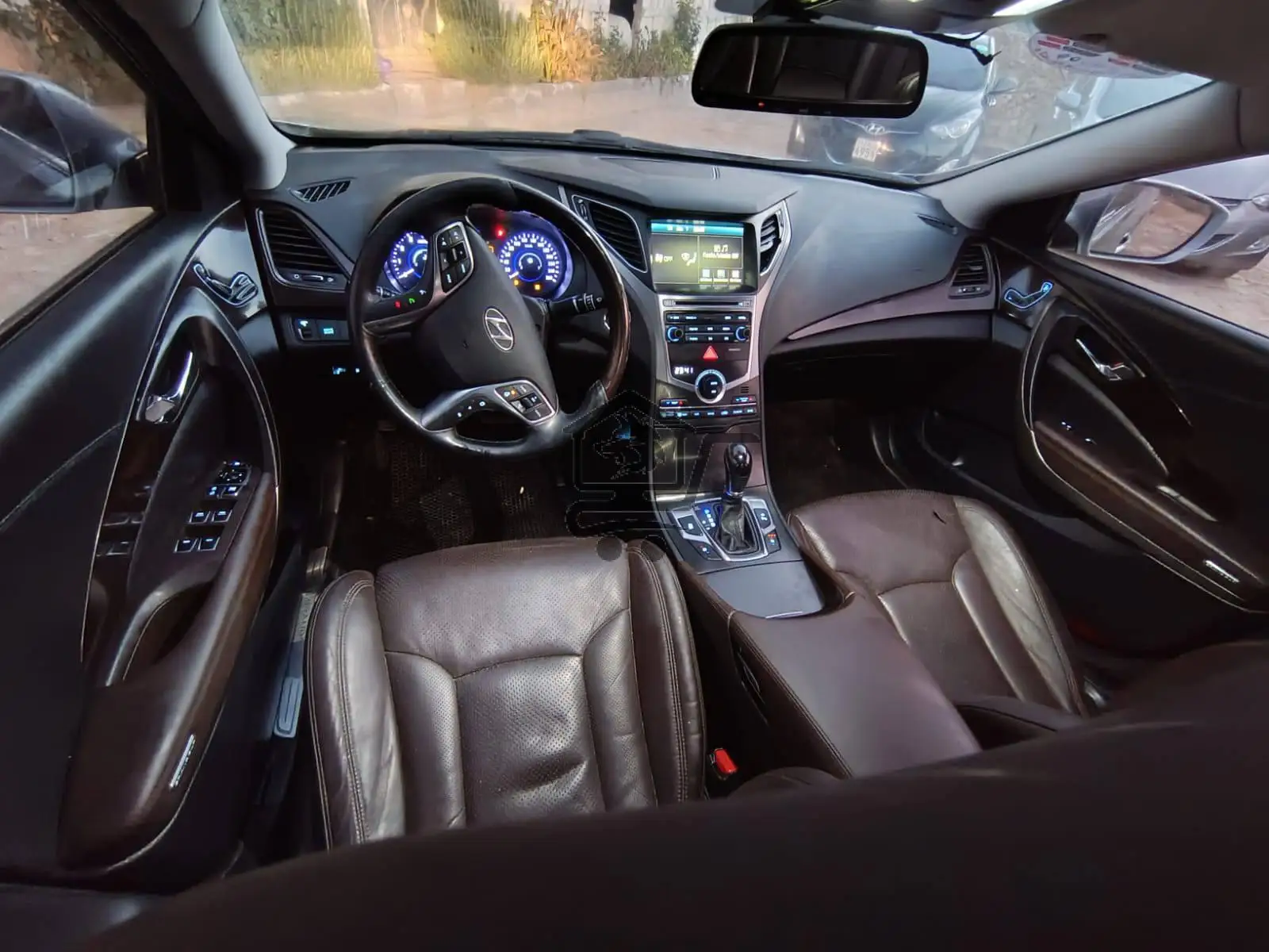 ازيرا بانزين 2015 - الصورة 6