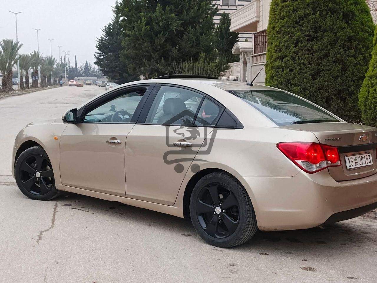 Chevrolet Cruze 2010 - الصورة 2