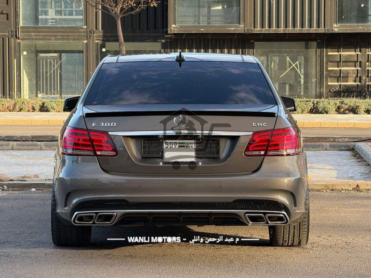 MERCEDES BENZ E300 4Matic - الصورة 2
