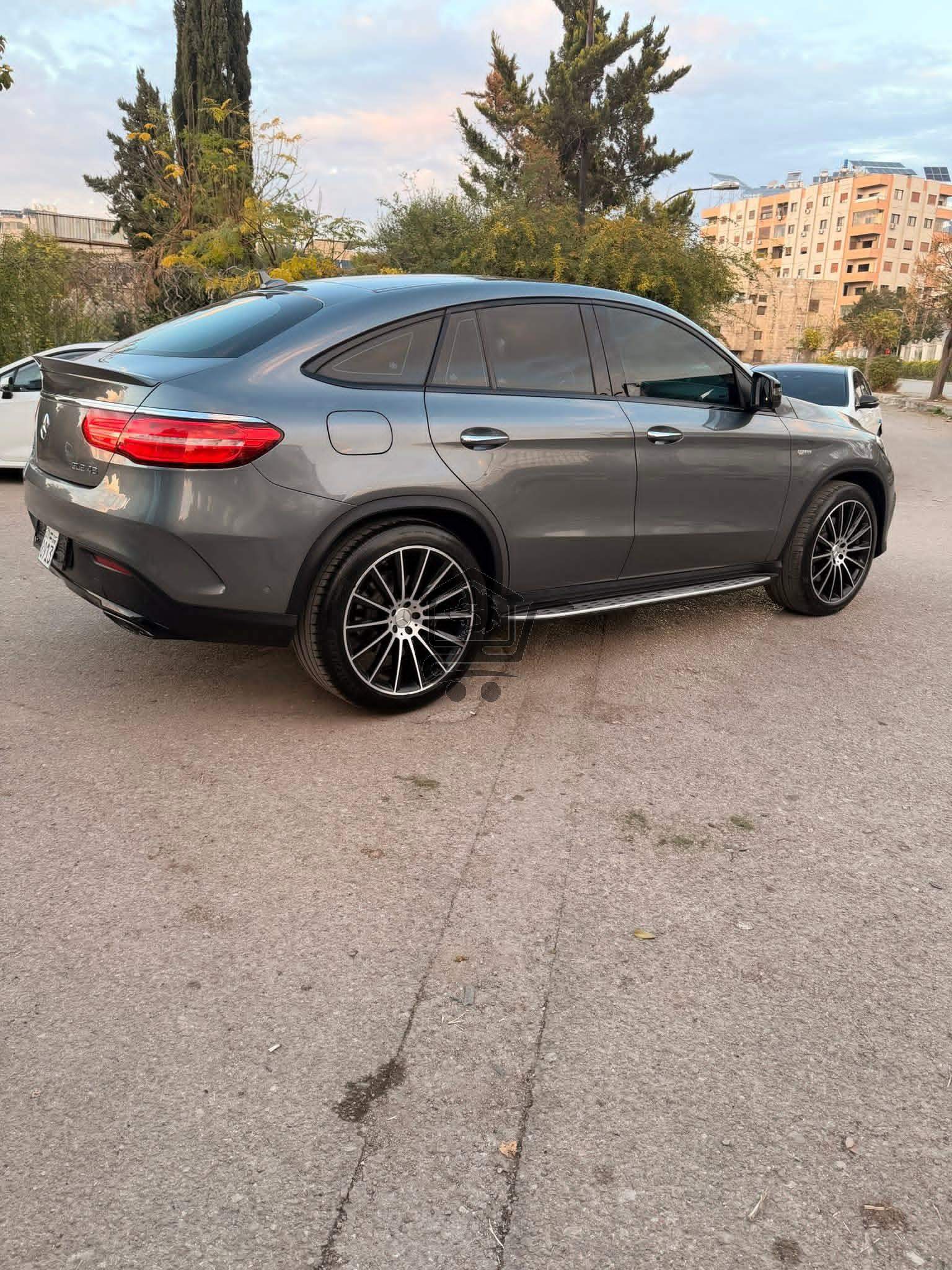 Mercedes Gle 450 - الصورة 6