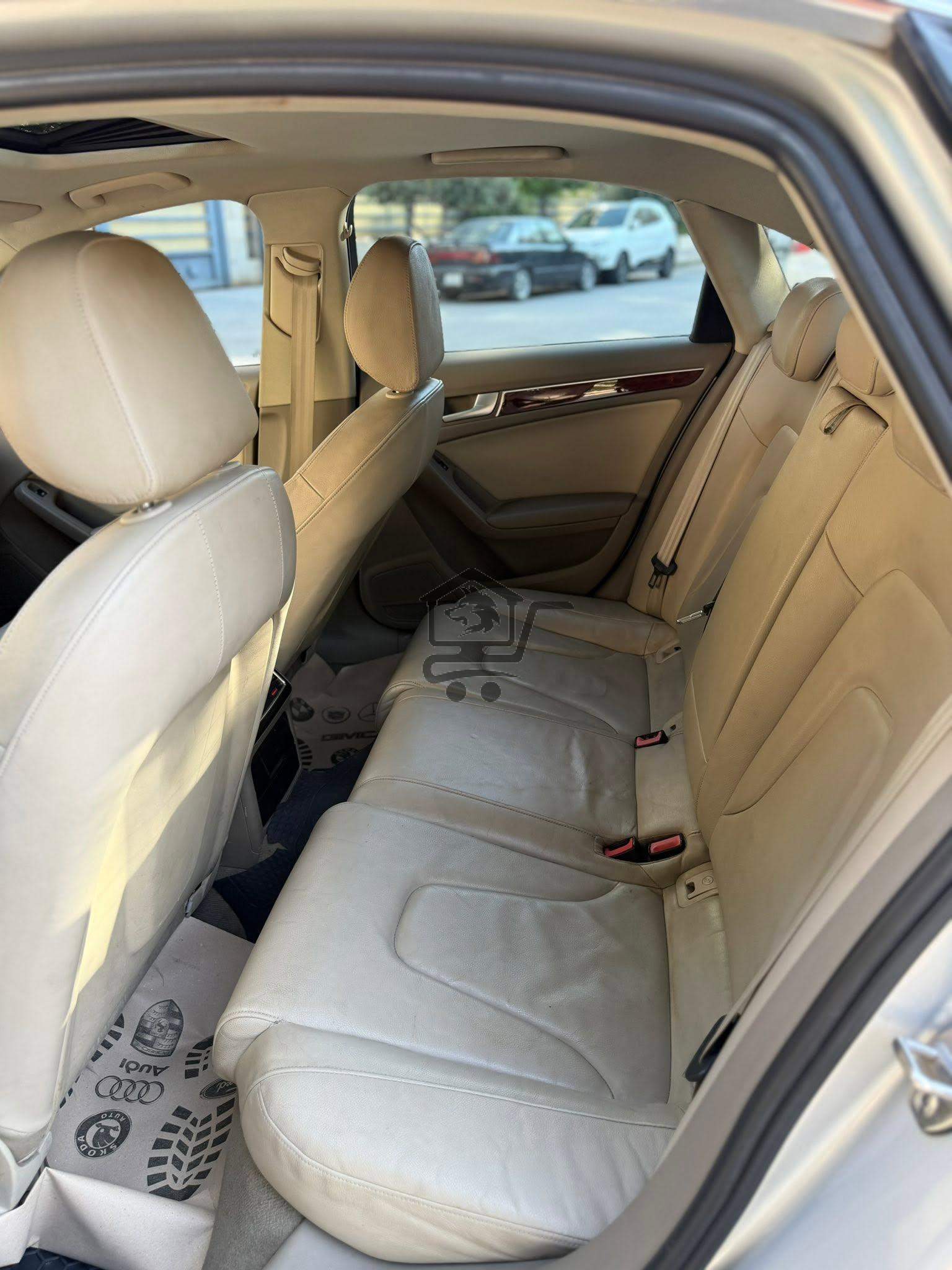 Audi A4 2011 - الصورة 9