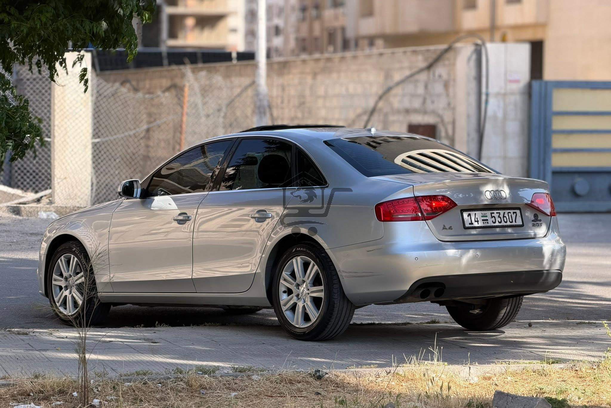 Audi A4 2011 - الصورة 4