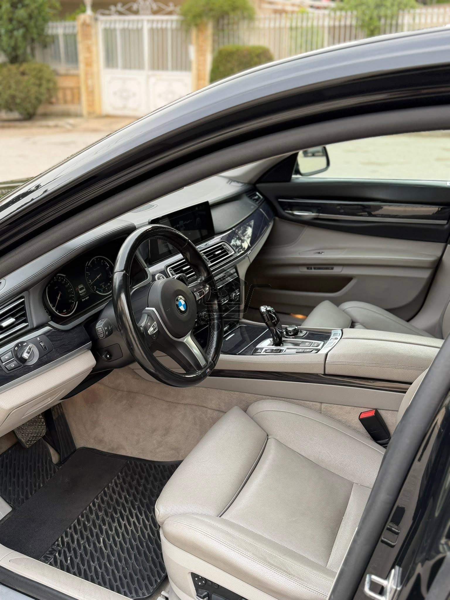 BMW 730Li 2014 - الصورة 5