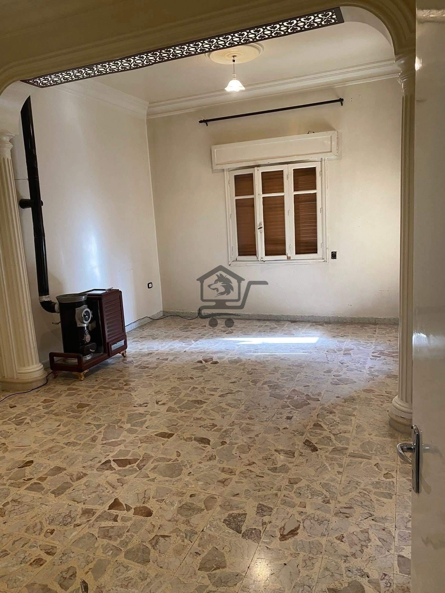 منزل في شارع النيل - الصورة 1