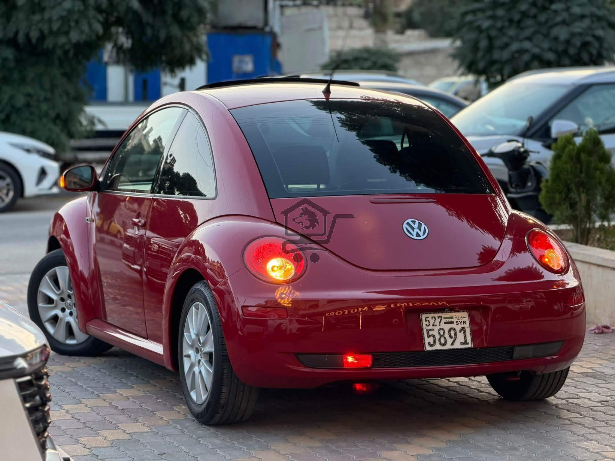 Volkswagen Beetle 2011 - الصورة 4