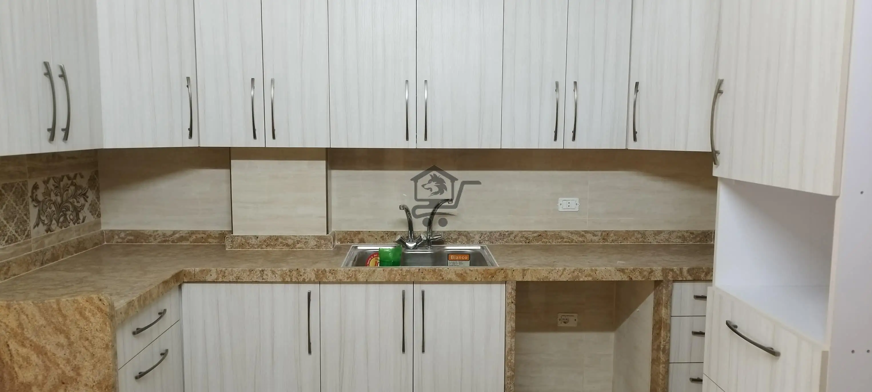 للبيع شقة ملكية في قدسيا - الصورة 3