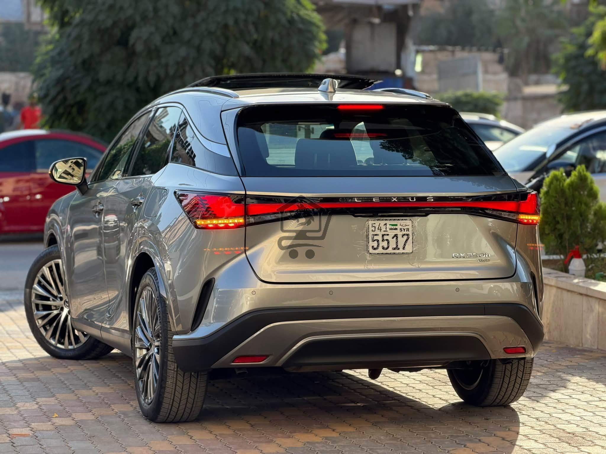 Lexus RX 350h 2023 - الصورة 4