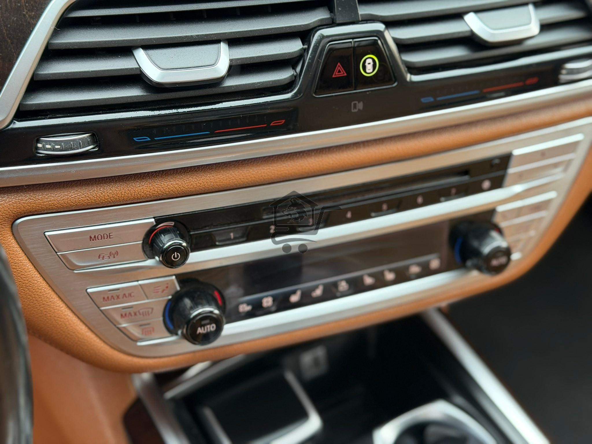 BMW 740i 2017 - الصورة 8