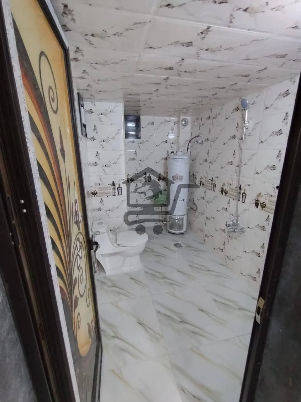 شقة ثلاث غرف مكسية بدون عفش - الصورة 4