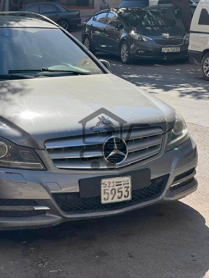 مارسيدس c200 - الصورة 2