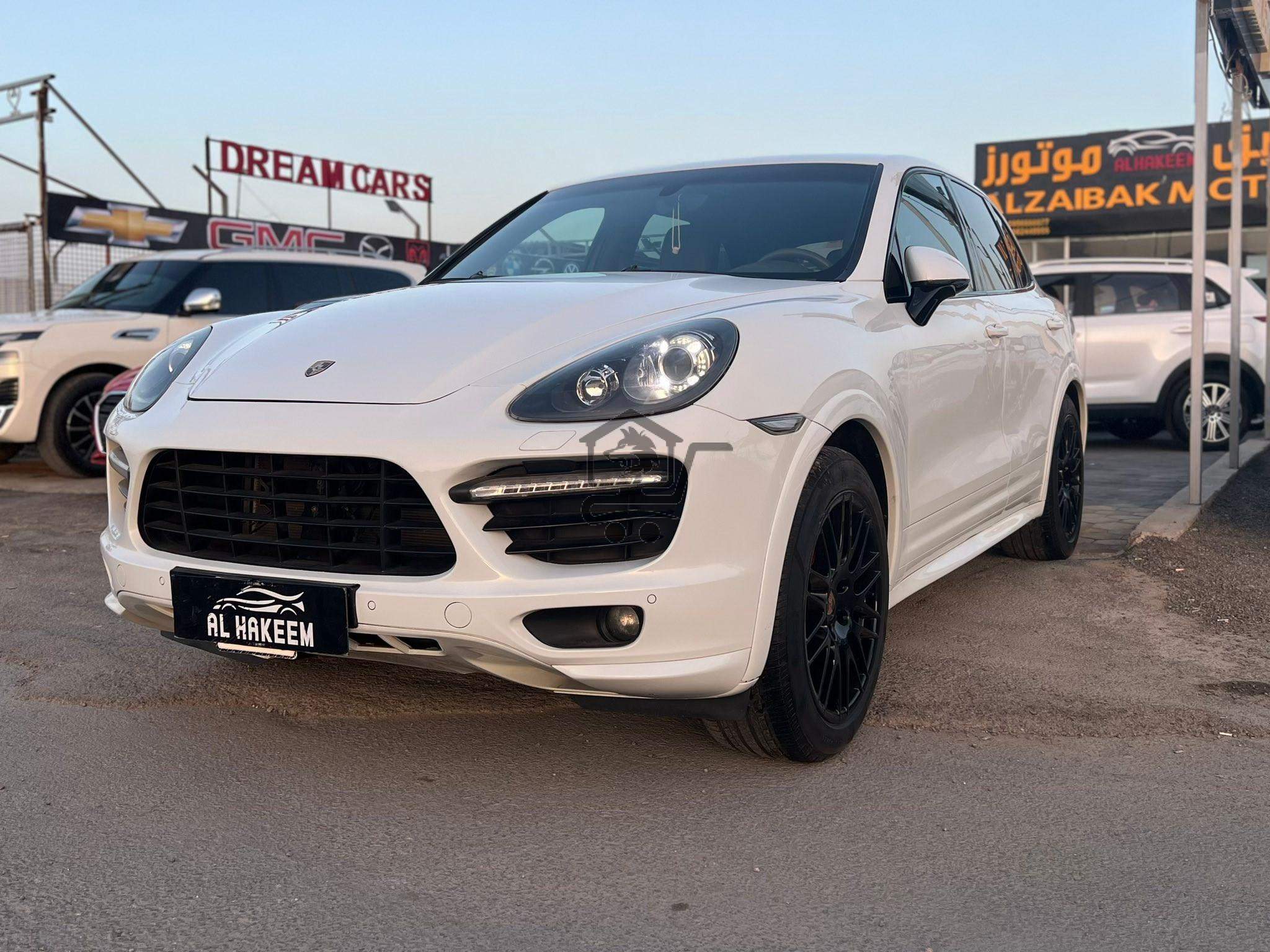 PORSHE Cayenne GTS - الصورة 1
