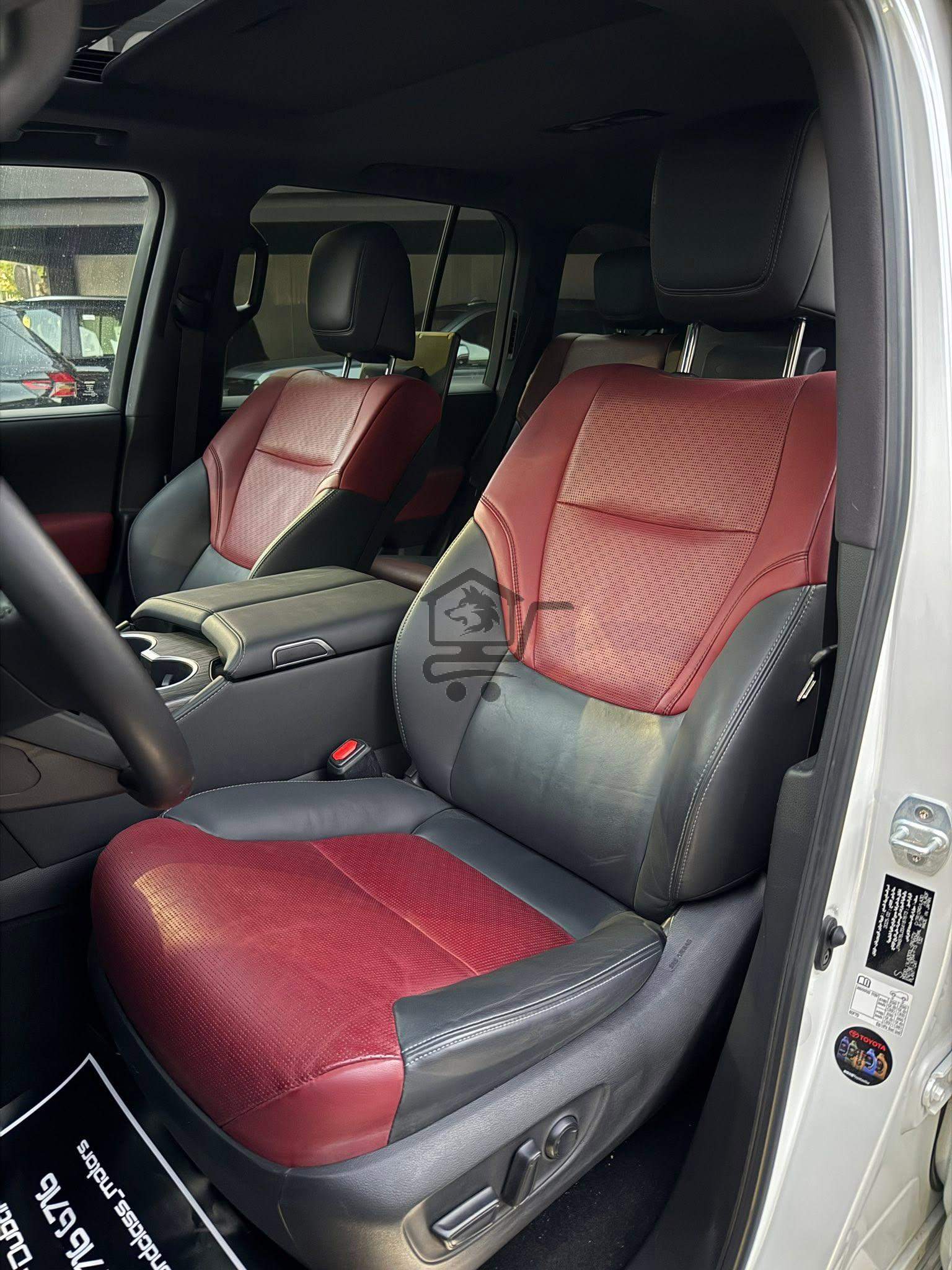Toyota Land Cruiser VXR - الصورة 5