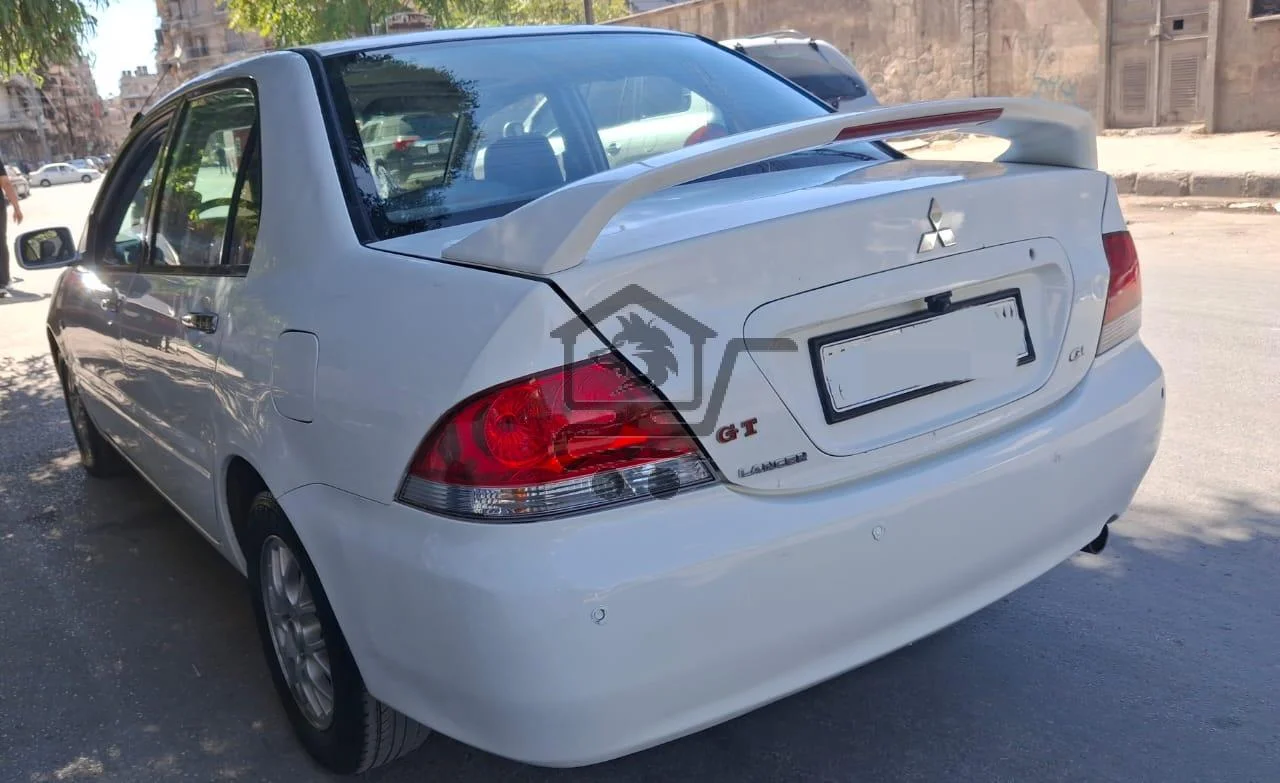 لانسر ميتسوبيشي