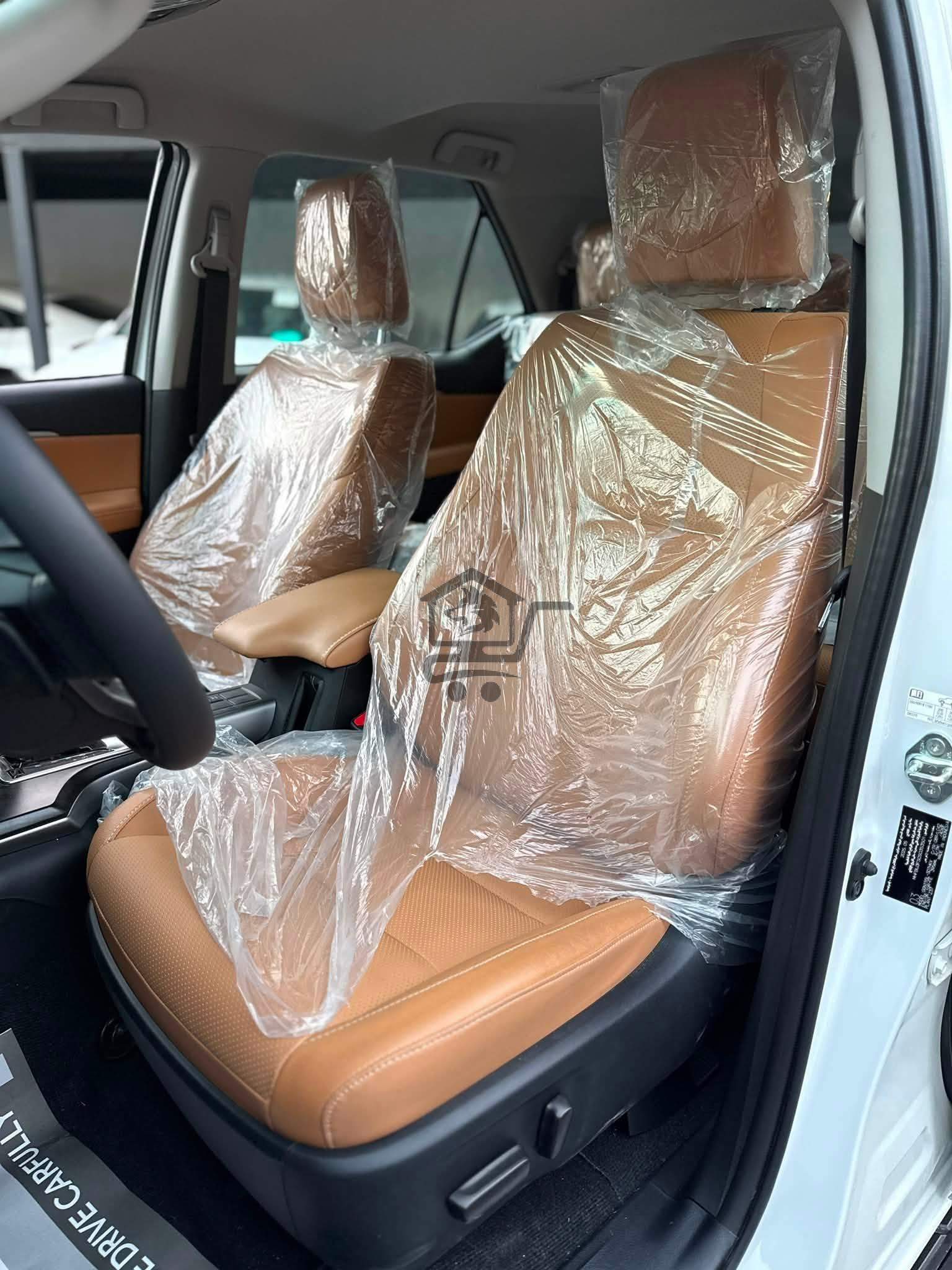 Toyota Fortuner SR5 - الصورة 6